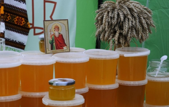 Медовий Спас 2019: суворі заборони і традиції Маковія в Україні